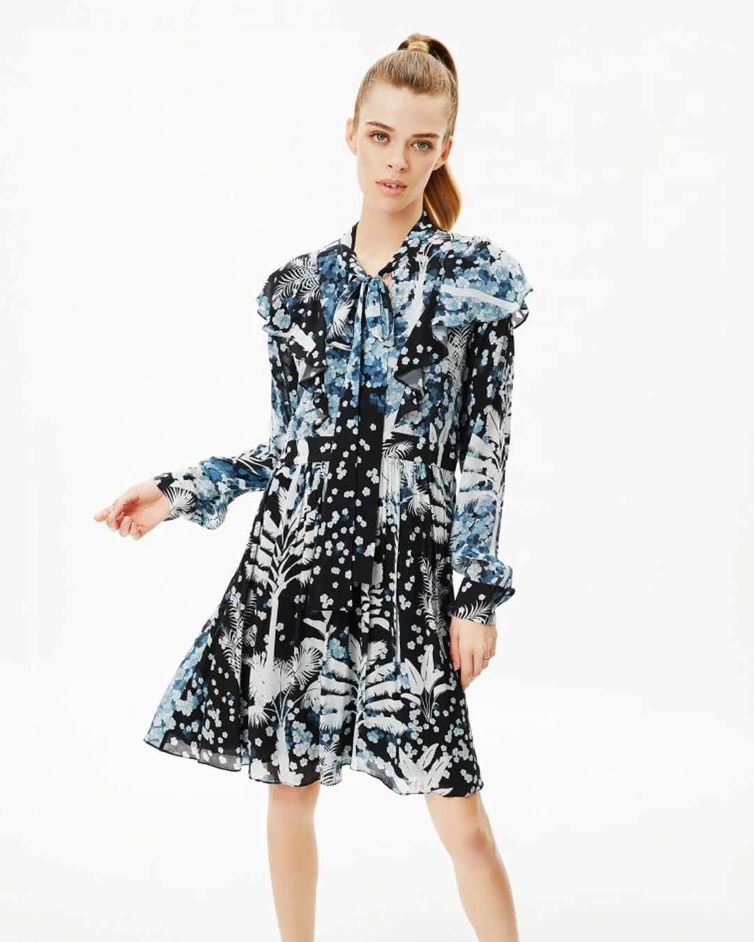 Nocturnal short dress - 2023 wardrobe essential