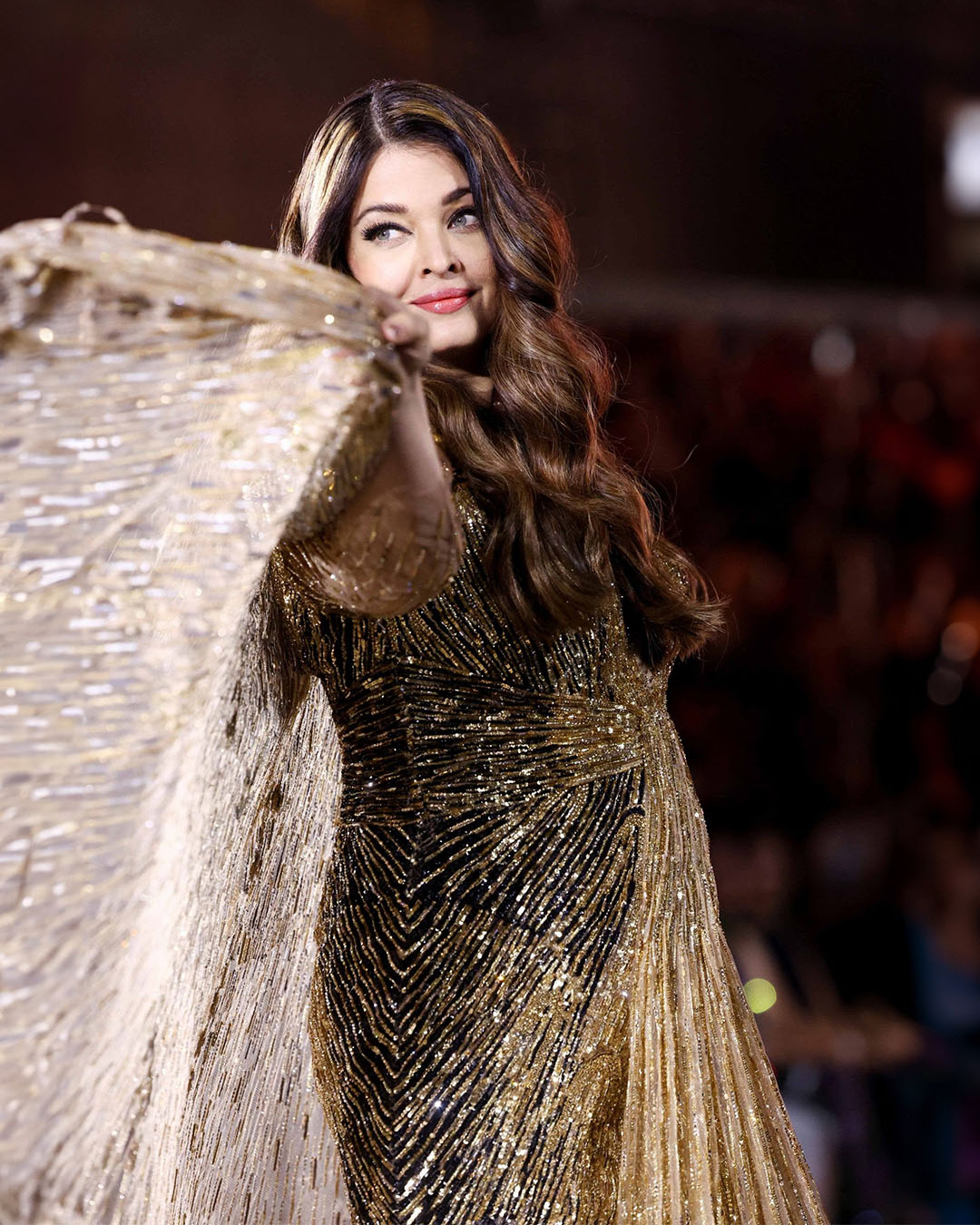 bollywood gowns |