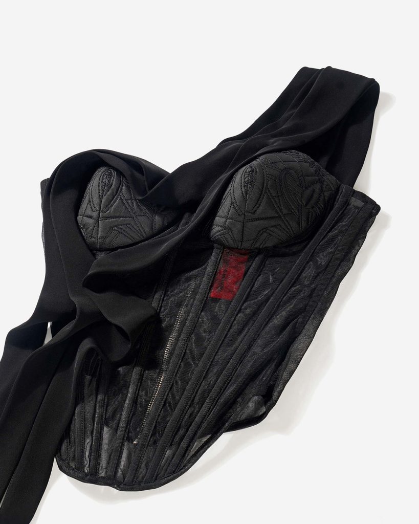 black-quilted-different-corset-styles